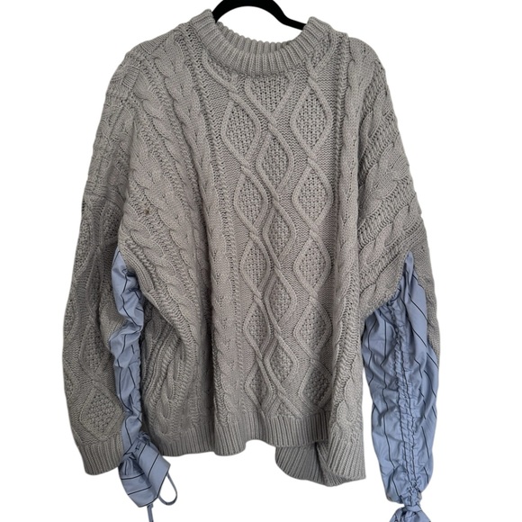 storets Sweaters - Storets Sadie Combo Knit Pullover in Gray Sz S/M.Pre-owned piece in great cond